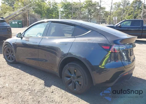 2024 Tesla Model Y Long Range Dual Motor All-Wheel Drive from USA, damaged, VIN 7SAYGDEE6RF183349